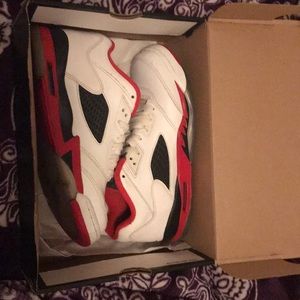 Jordan low 5